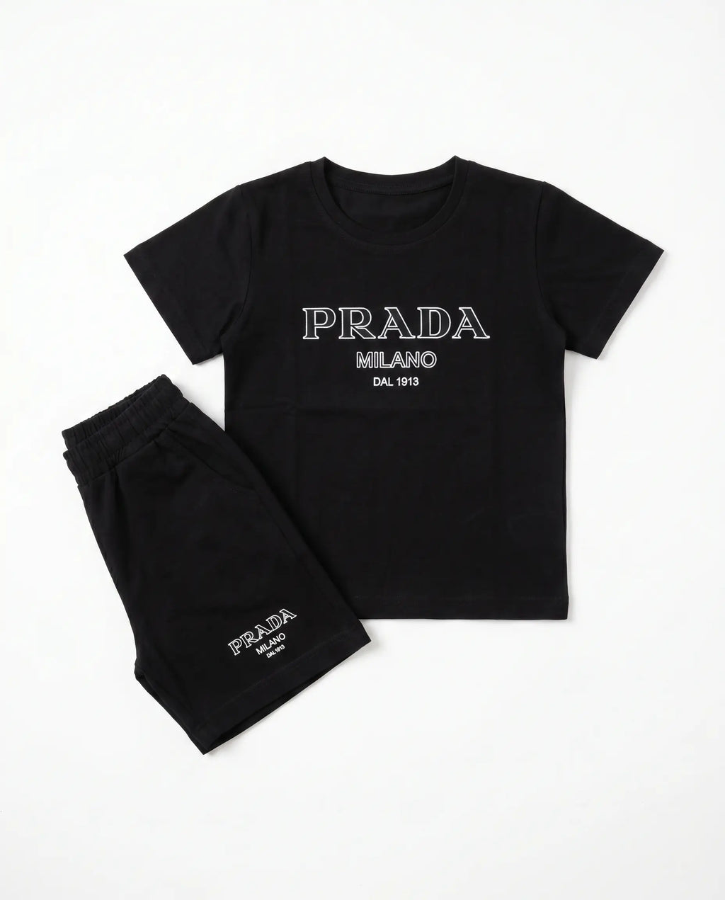 Prada Baskılı Tişört ve Şort Takım
