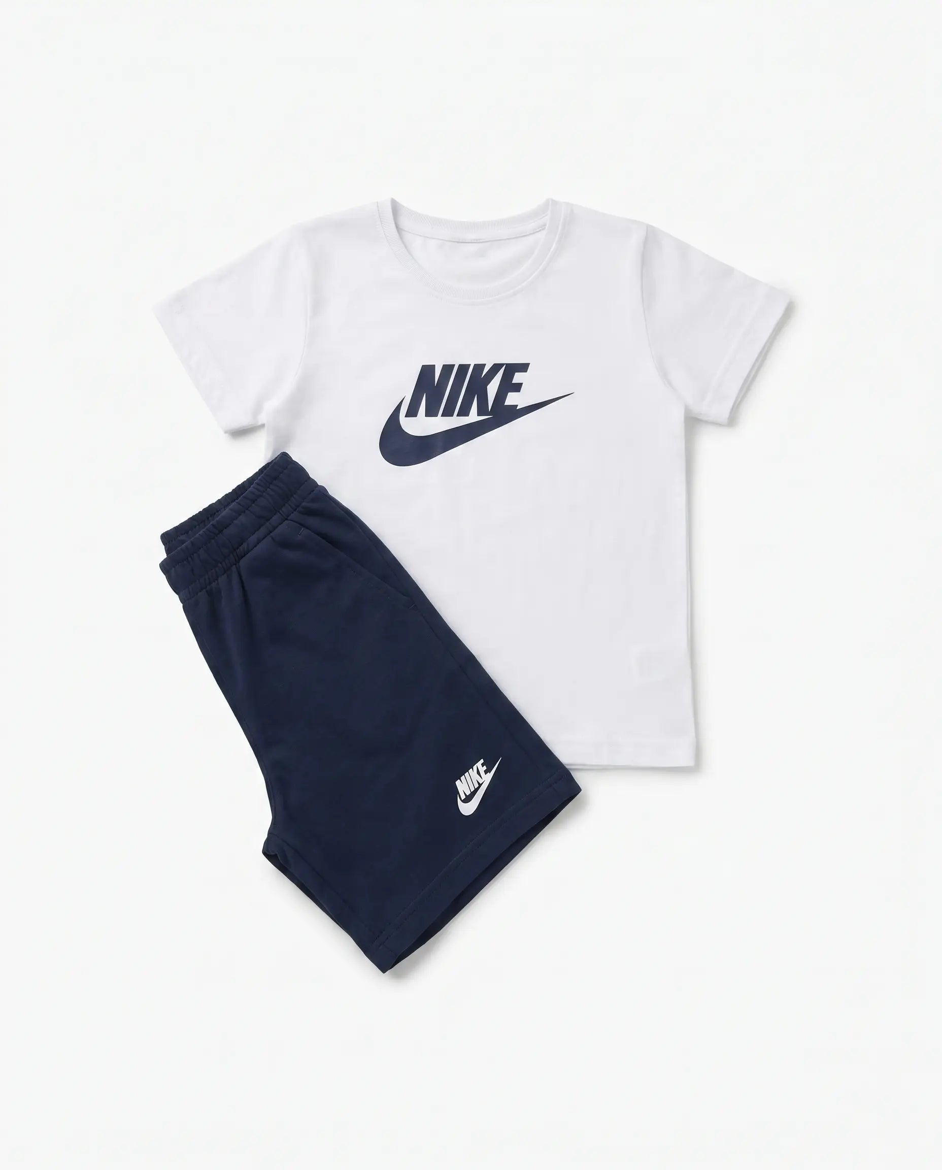 Nike Baskılı Tişört ve Şort Takım