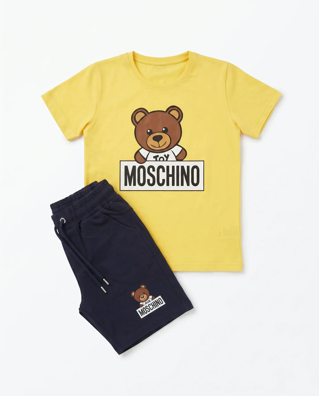 Moschino Baskılı Tişört ve Şort Takım