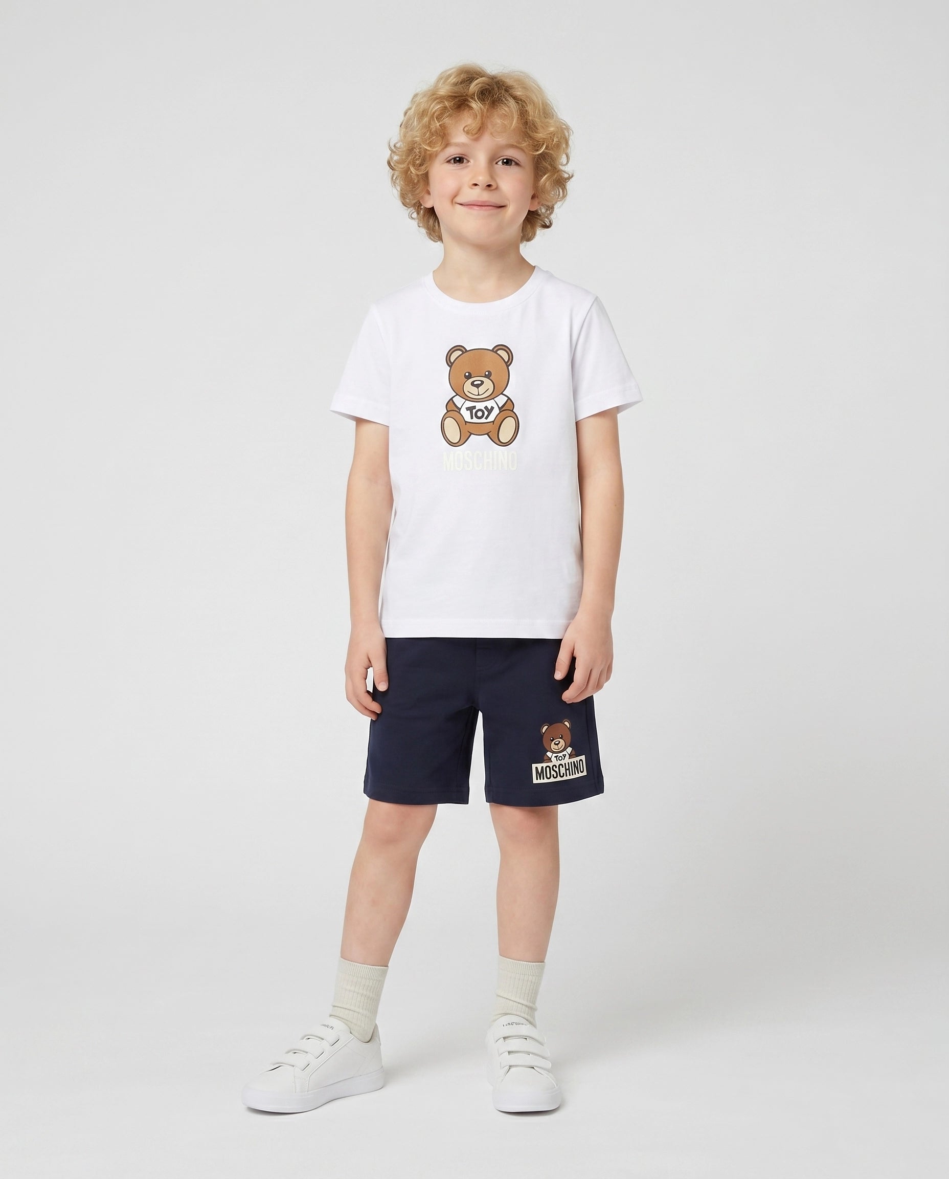 Moschino Baskılı Tişört ve Şort Takım